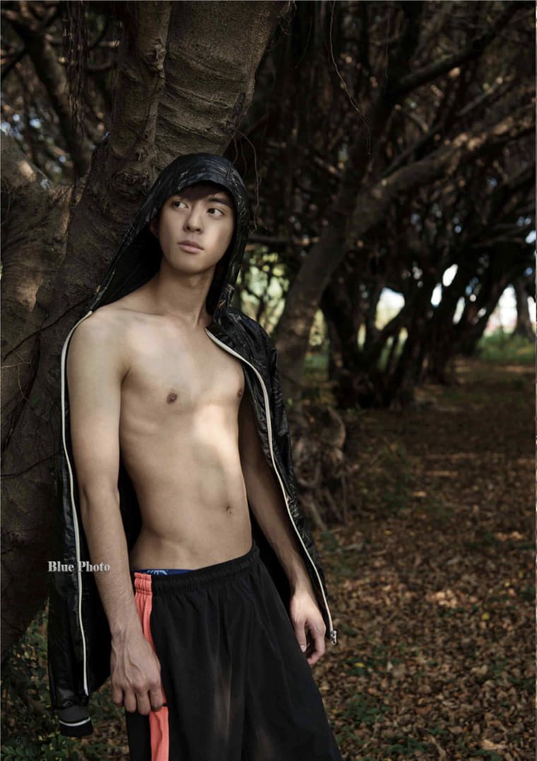 Bluephoto No.59 Yuppie Bad Man-HuanWen-Wanke写真+ビデオ