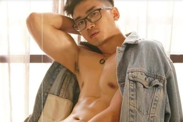 马来西亚男模 Kayson 凯森 撸铁视频被录影——万客视频