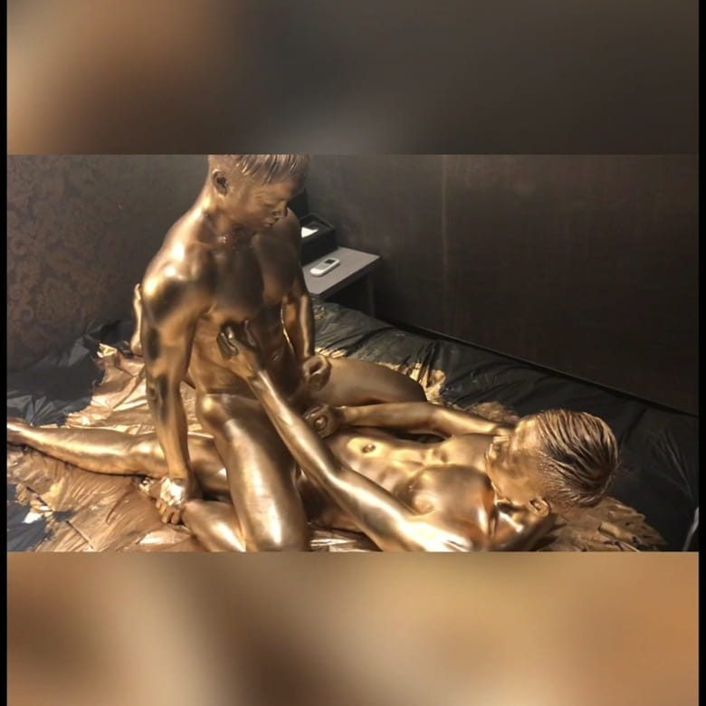 Golden Powder Muscle Boy 金粉肌肉少年