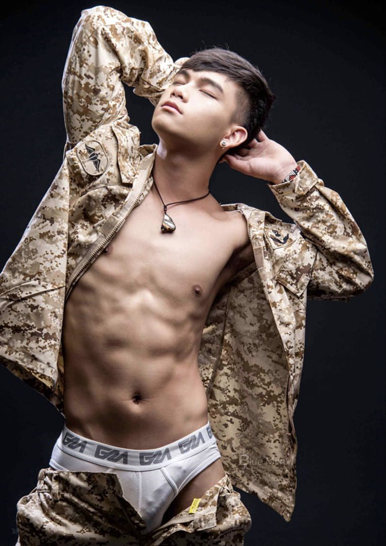 青春男孩的小秘密
