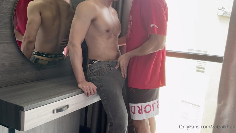 รู้สึกถึงฉันข้างในคุณ-ZAIZAIKHUN หนุ่มหล่อ fucks นักเรียนกีฬาถุงเท้าขาว——Wanke Video