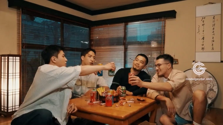Swingers 4P - Wanke วีดีโอ