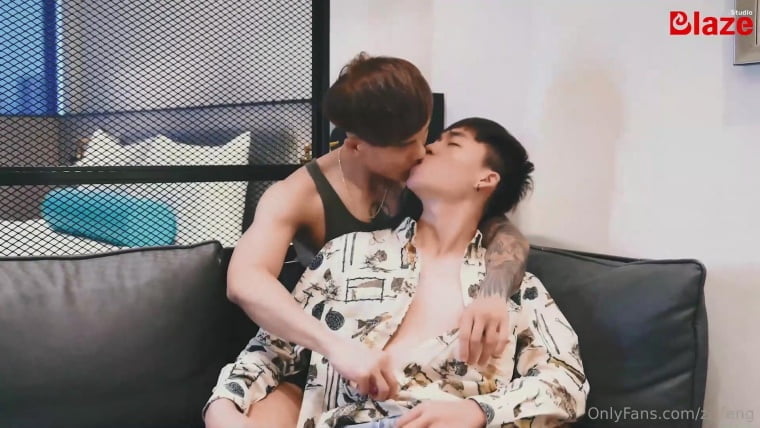 Zifeng tattoo fucks Xiao Ling - Wanke video