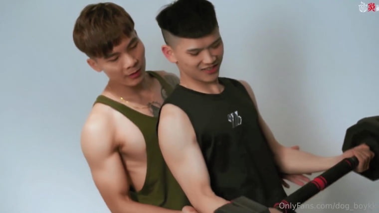 Zifeng ล่อลวงผู้มาใหม่ที่ยิม - Wanke Video