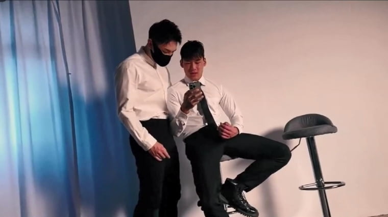 คนที่มีกล้ามเนื้อหล่อทั้งคู่เจ้าชู้กัน - สก็ง - & สตีฟ - วิดีโอวัน
